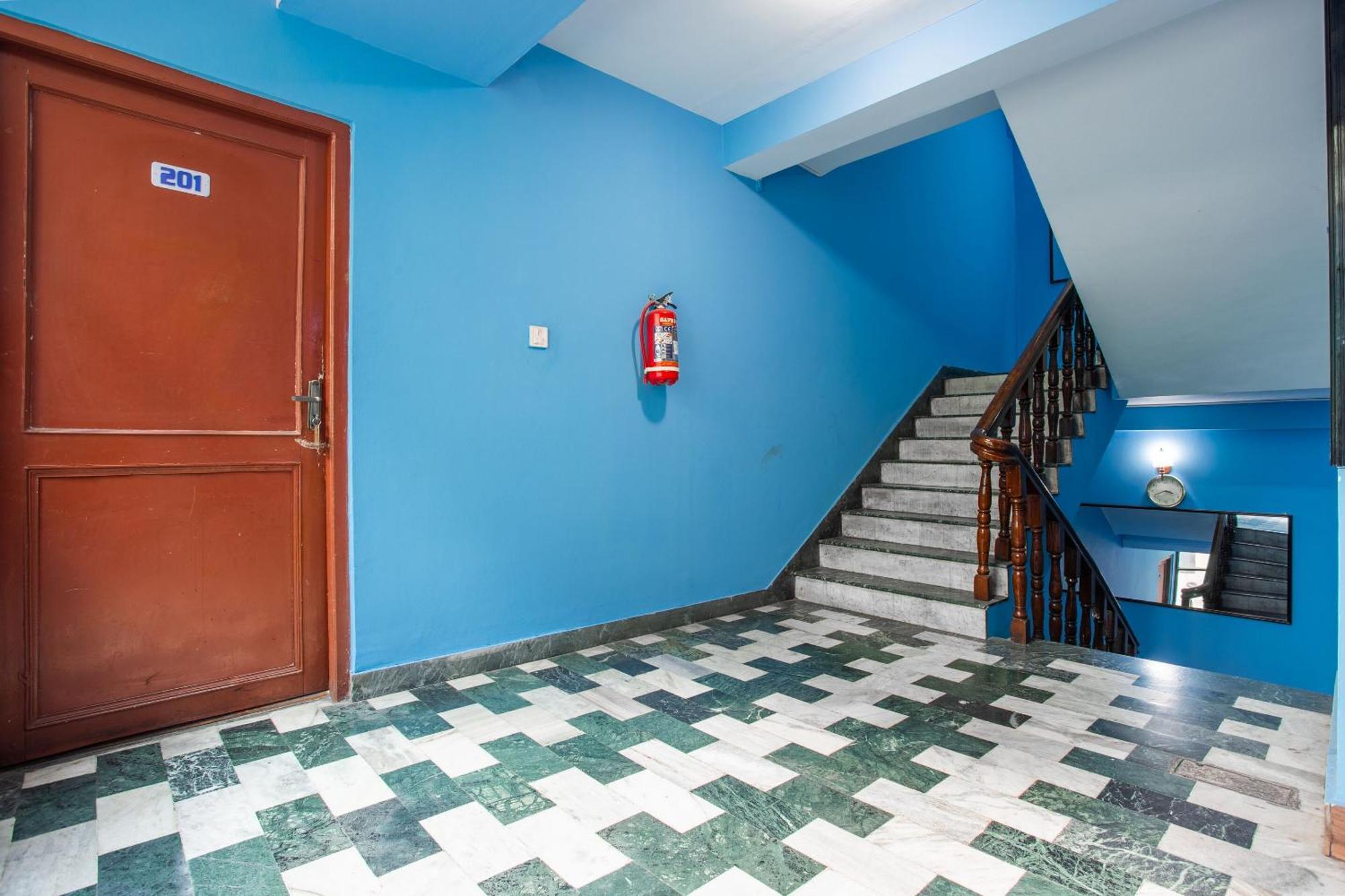 Oyo 808 Hotel Om Ganapati Pvt Ltd Kathmandu Luaran gambar